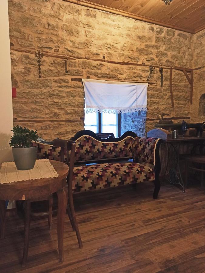 Boutique Hotel Praga Αργυρόκαστρο Εξωτερικό φωτογραφία