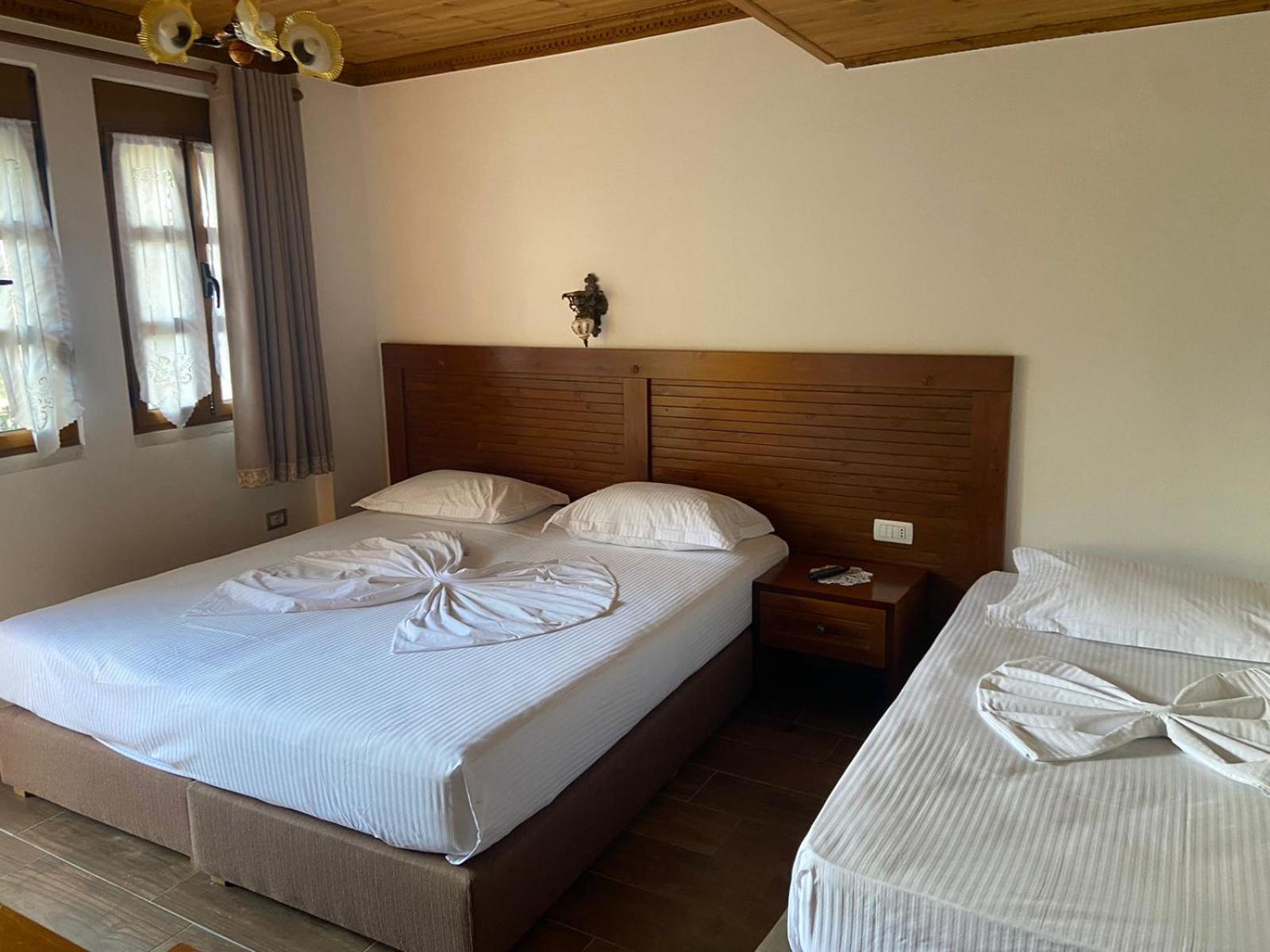 Boutique Hotel Praga Αργυρόκαστρο Εξωτερικό φωτογραφία