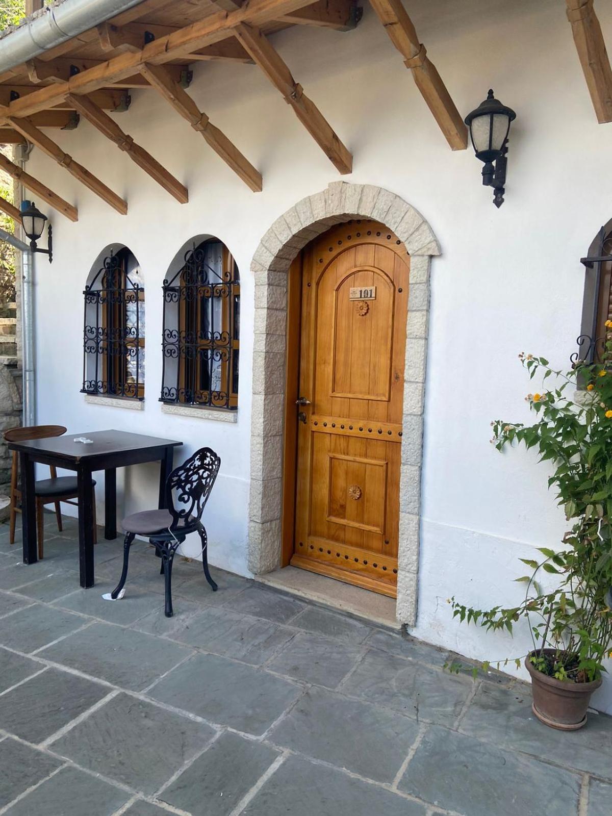 Boutique Hotel Praga Αργυρόκαστρο Εξωτερικό φωτογραφία